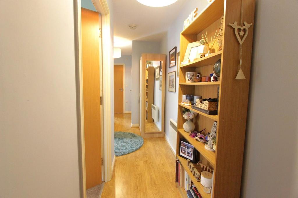 2. Hallway .JPG
