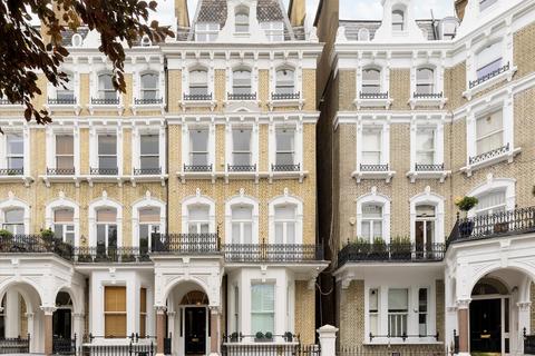 2 bedroom flat for sale, Redcliffe Square, London, SW10