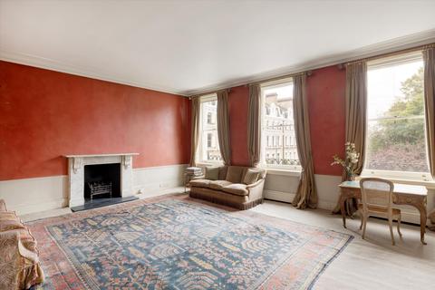 2 bedroom flat for sale, Redcliffe Square, London, SW10