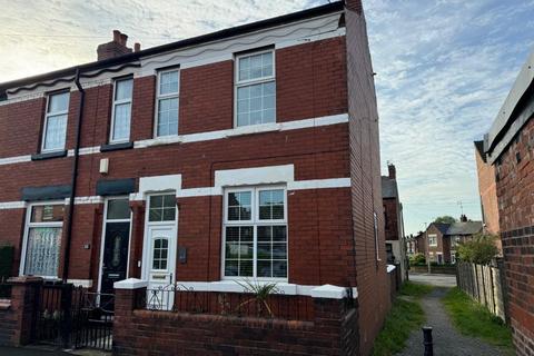 2 bedroom terraced house for sale, Lyndhurst Avenue, Manchester, M34