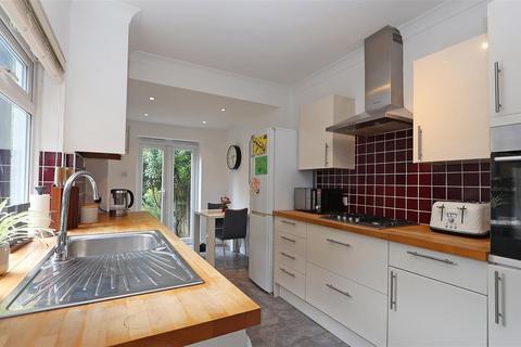 49 Churchill Road, South Croydon, CR2 6HE