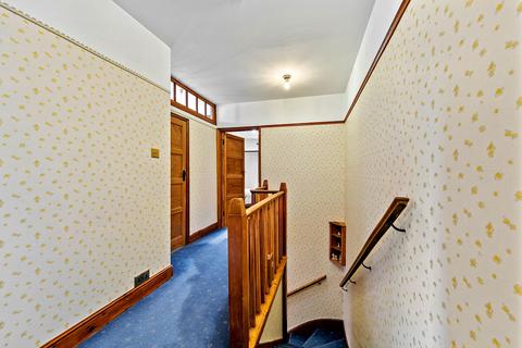 38 New Road, Richmond, TW10 7HY