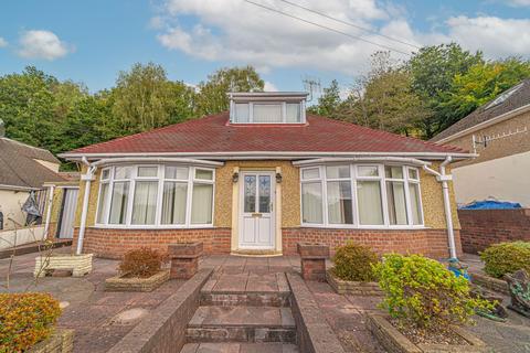 3 bedroom detached house for sale, Graig Road, Newbridge, NP11