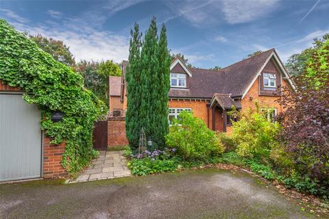 5 bedroom detached house for sale, Henley Road, Maidenhead SL6