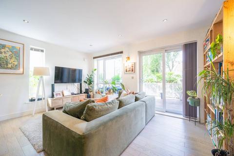 1 bedroom flat for sale, Christchurch Road, Colliers Wood, London, SW19