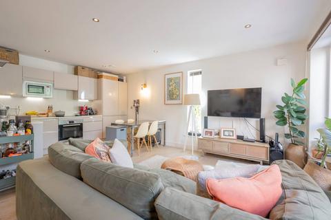 1 bedroom flat for sale, Christchurch Road, Colliers Wood, London, SW19