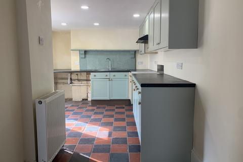 11 Castle Street, Llandovery, SA20 0AN