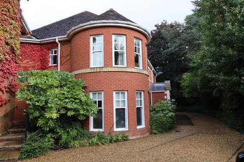 2 bedroom flat to rent, Avenue Road, Stratford-Upon-Avon