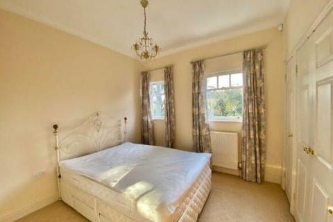 2 bedroom flat to rent, Avenue Road, Stratford-Upon-Avon