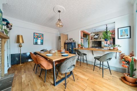 251 Dover Road, Folkestone, CT19 6NT
