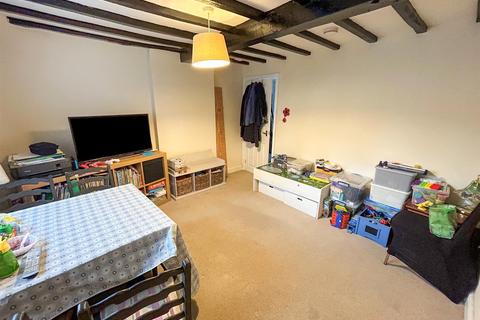 3 bedroom end of terrace house for sale, Station Road, Whittington