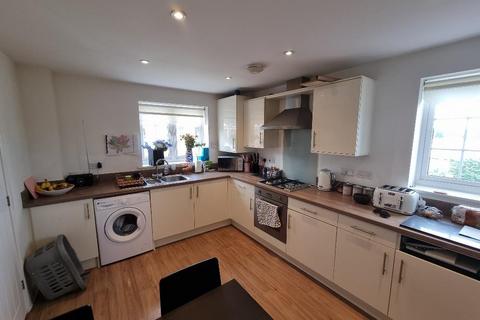 3 bedroom semi-detached house to rent, Marsh Gardens, Minehead TA24