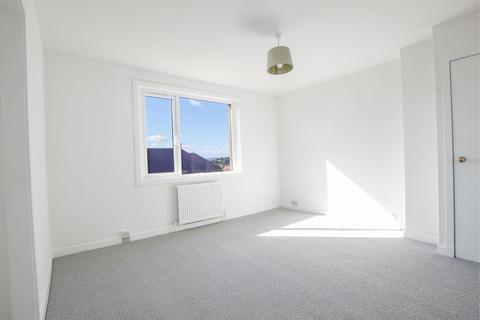 114 Alexander Avenue, Largs, KA30 9EY