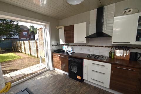 215 Linburn Road, Glasgow, G52 4EJ