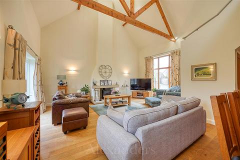 4 bedroom barn conversion for sale, High Street, Waltham On The Wolds