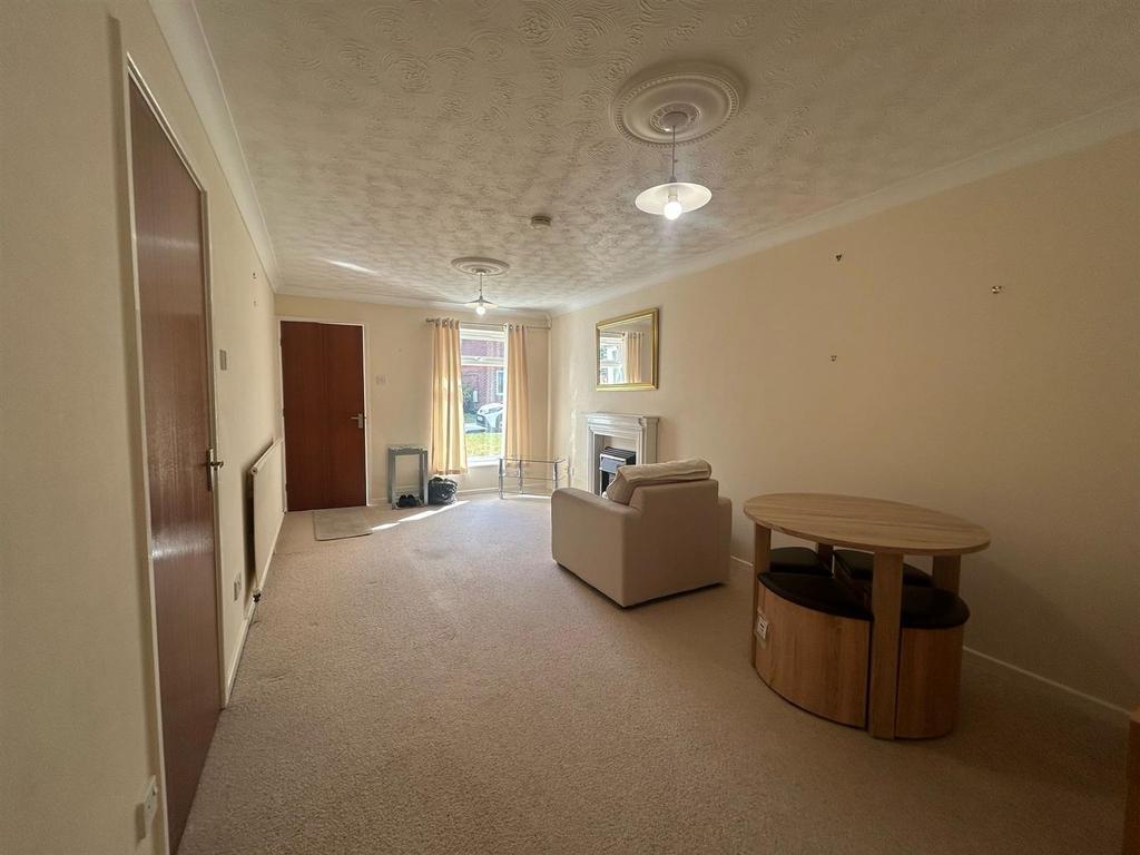 New lounge 1.jpg