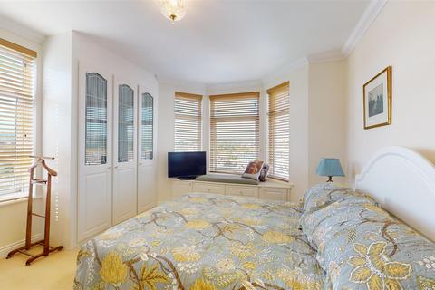 3 bedroom apartment for sale, Highcliffe Road, Swanage