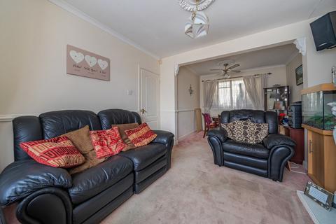 165 Days Lane, Sidcup, DA15 8JT