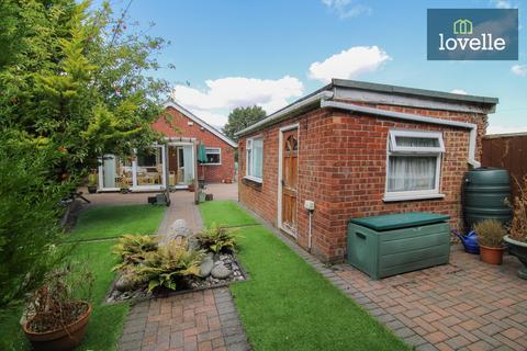 3 bedroom detached bungalow for sale, Barnoldby Road, Waltham DN37