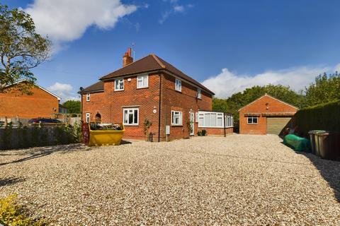 3 bedroom semi-detached house for sale, Lane End, Bramley, RG26