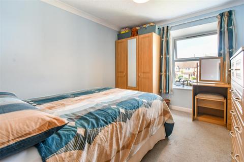 64 Hunters Row, Boroughbridge, York, YO51 9PE