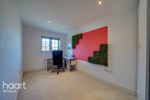 21 Bantock Way, Witham, CM8 1BG