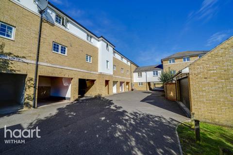 21 Bantock Way, Witham, CM8 1BG