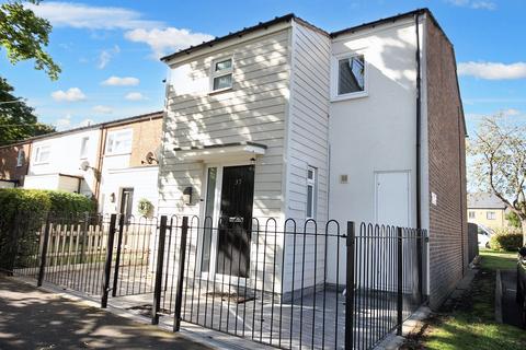 4 bedroom end of terrace house for sale, Valley Road, Uxbridge, UB10