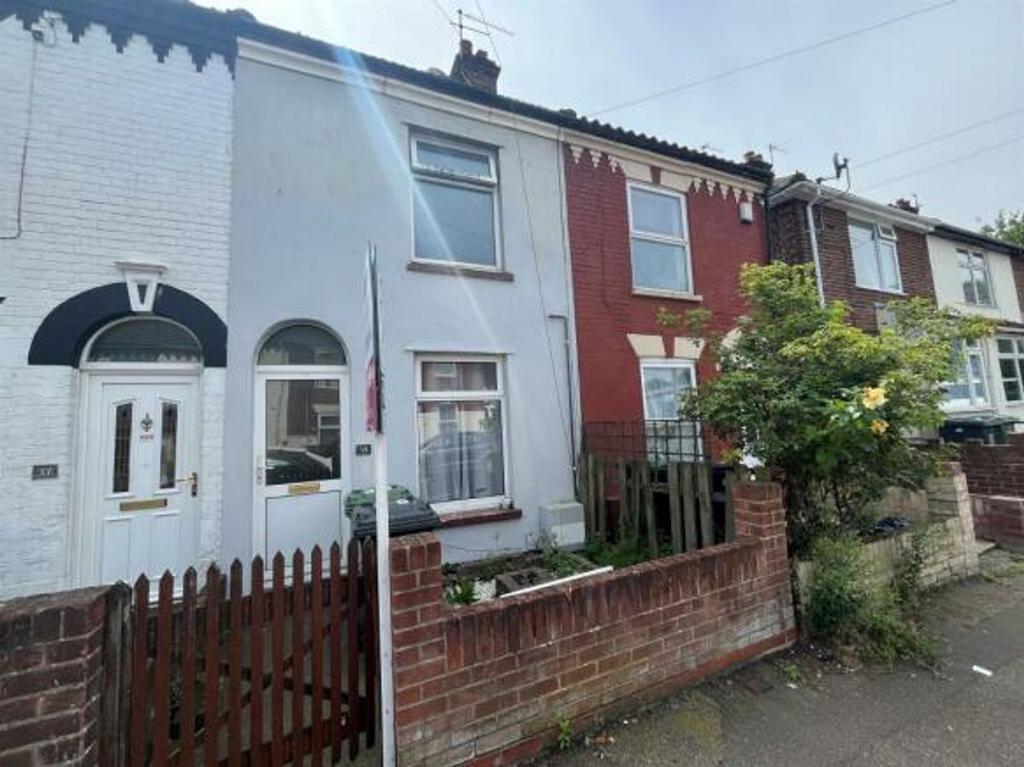 Anson Road, Great Yarmouth 2 bed terraced house for sale £115,000