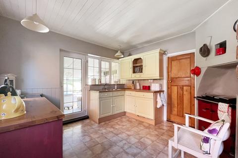 11 Broadview Avenue, Gillingham, ME8 9DB