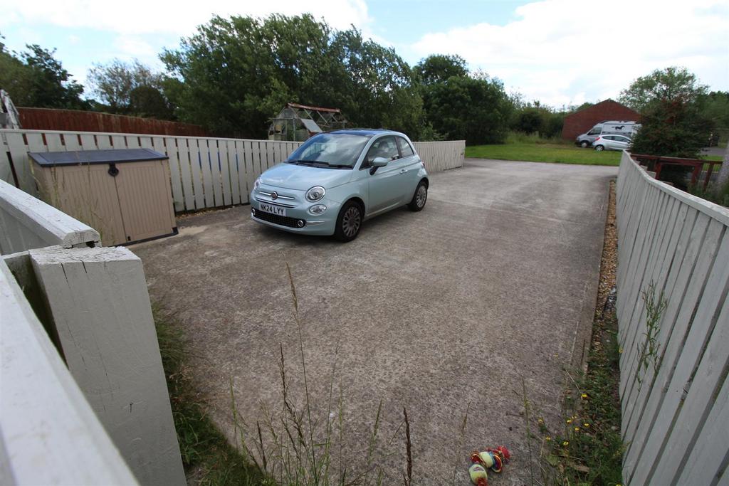 Gravelled double drive
