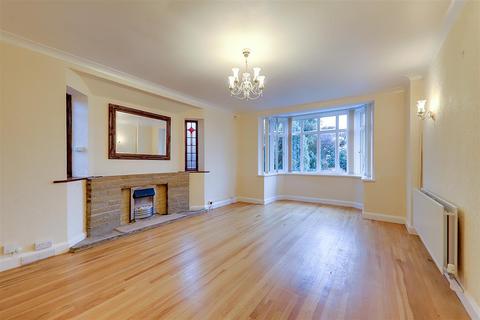 4 bedroom detached house for sale, Trent Road, Worthing BN12