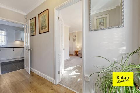 4 bedroom semi-detached house for sale, Hart Crescent, Chigwell IG7