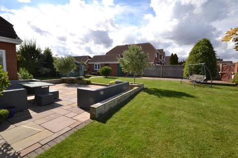 5 bedroom detached house for sale, Peaks Avenue, New Waltham DN36