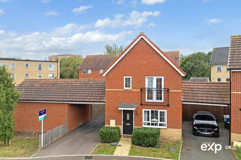 121 Broadhurst Place, Basildon, SS14 2FA