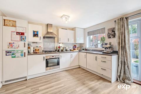 121 Broadhurst Place, Basildon, SS14 2FA