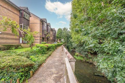 Harp Island Close, Neasden, London, NW10