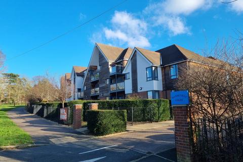 2 bedroom retirement property to rent, Darkes Lane, Potters Bar