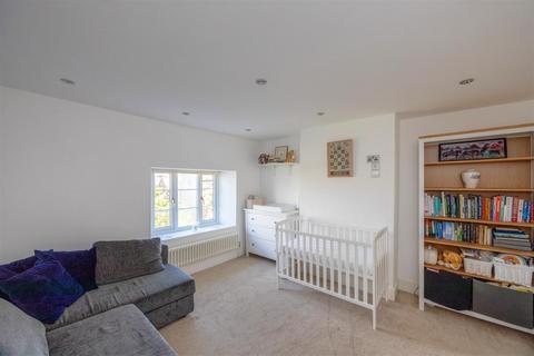8 High Street, Dore, Sheffield, S17 3GU