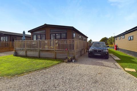 2 bedroom lodge for sale, Twin Lakes, Pendle View Holiday Park, Whalley Clitheroe Bypass, Barrow, Clitheroe BB7 9DH