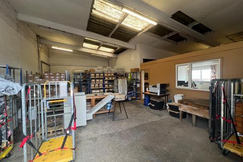 Industrial unit to rent, College Road Business Park, College Road, Aylesbury, Buckinghamshire, HP22