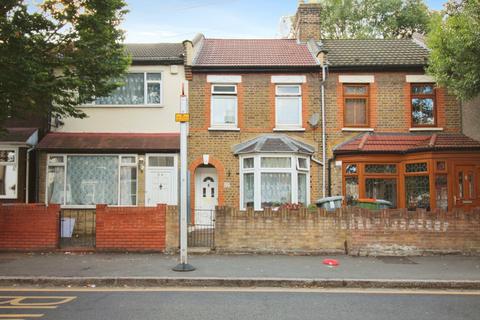 3 bedroom terraced house for sale, Park Avenue, London E6 2SP