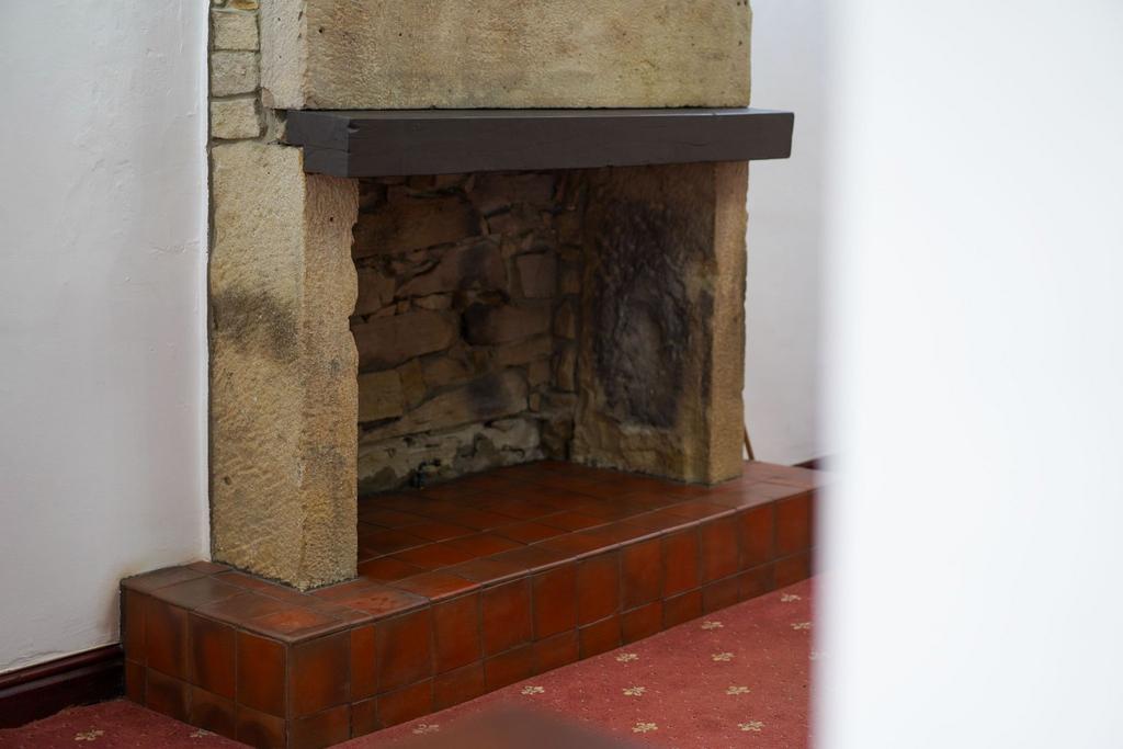 Photograph 9