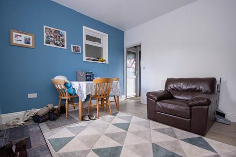 3 bedroom end of terrace house for sale, Minerva Road, East Cowes