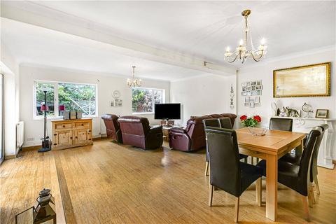 3 bedroom detached house for sale, Heatherlands, Sunbury On Thames, TW16