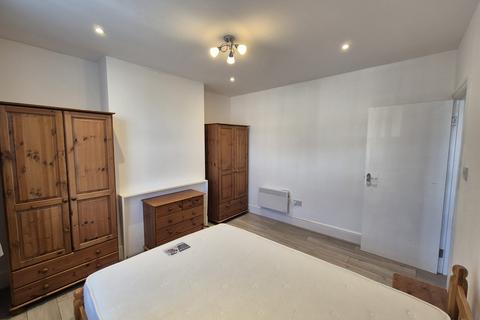 1 bedroom apartment to rent, Beatrice Avenue, 7A Beatrice Avenue, Norbury