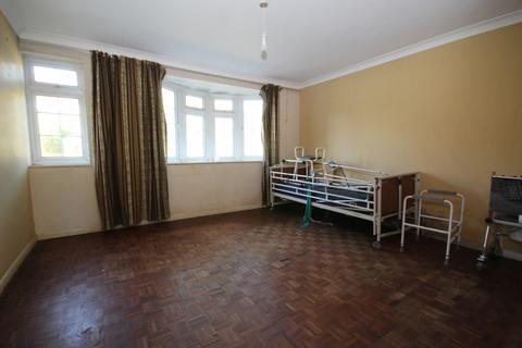 2 bedroom flat for sale, Lantern Close, Wembley, Middlesex HA0