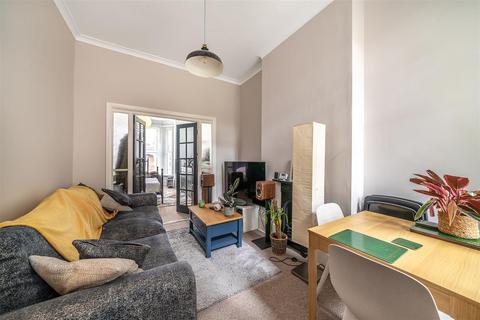 96b Wiverton Road, London, SE26 5HZ