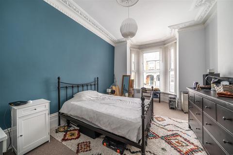 96b Wiverton Road, London, SE26 5HZ