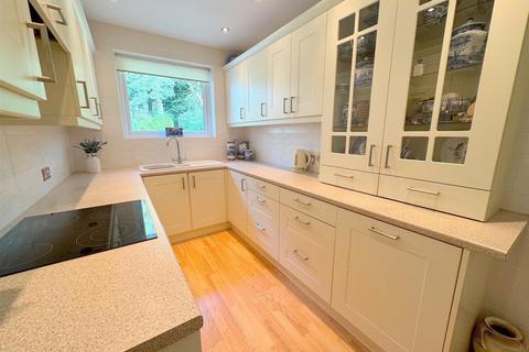 Merrowdown Mount Road, Leek, ST13 6NQ